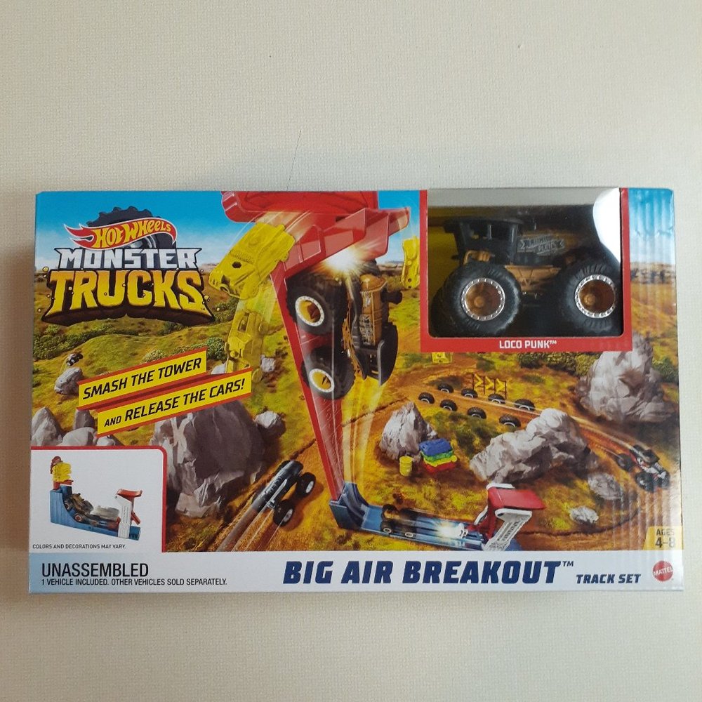 Hot Wheels Monster Truck Big Air Breakout Trackset